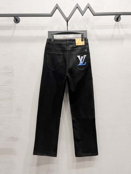 2025年8月8日入荷新作 LOUIS VUITTONジーパン高品質人気商品/DW工場30-36