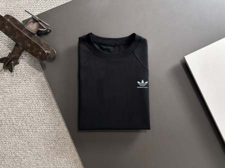 2025年8月10日入荷新作BALENCIAGAtシャツ人気商品