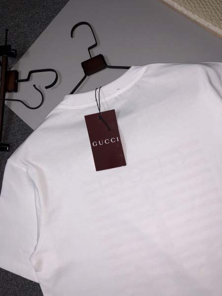 2025年8月10日入荷新作GUCCI半袖 tシャツ人気商品