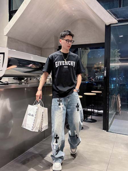 2025年8月12日入荷新作Givenchytシャツ人気商品/DW工場