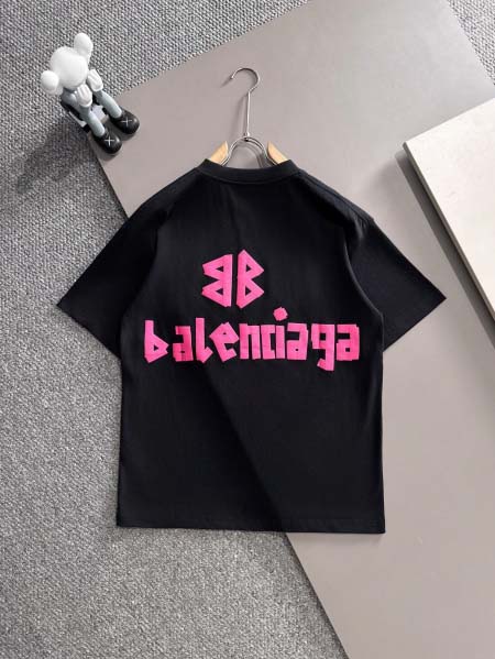2025年8月12日入荷新作Balenciaga半袖 tシャツ人気商品/DW工場