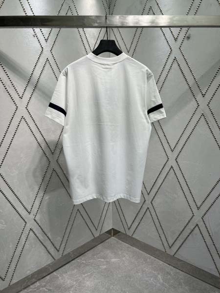 2025年8月12日入荷新作Dior半袖 tシャツ人気商品/DW工場