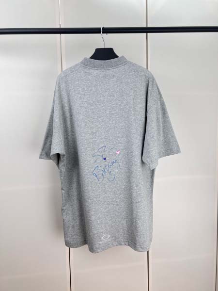 2025年8月15日入荷新作Balenciaga半袖 tシャツ人気商品/DW工場