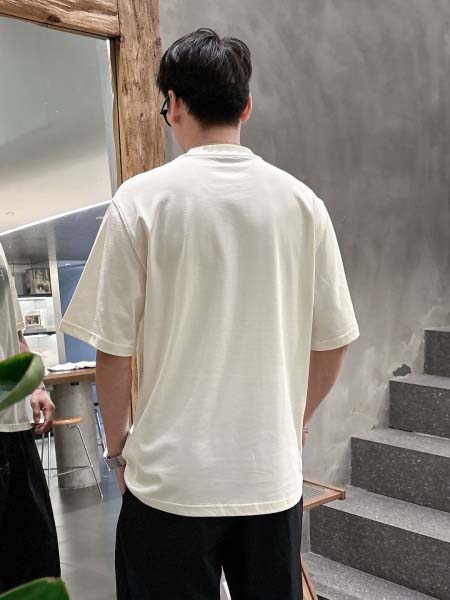 2025年8月20日入荷新作Prada半袖 tシャツ 高级品超厳選★入手困難/誕生日プレゼント