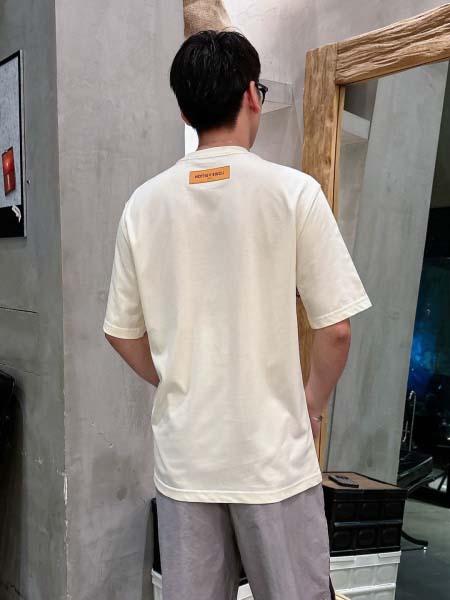 2025年8月20日入荷新作Louis Vuitton半袖 tシャツ 高级品超厳選★入手困難/誕生日プレゼント