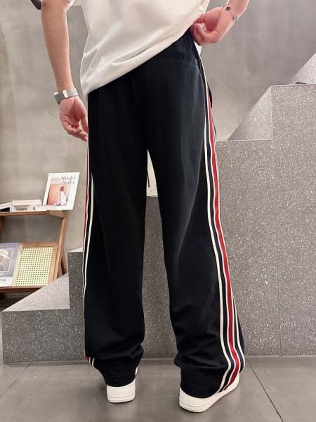 2025年8月20日入荷新作Monclerスウェットパンツ 高级品超厳選★入手困難/誕生日プレゼント/MF工場