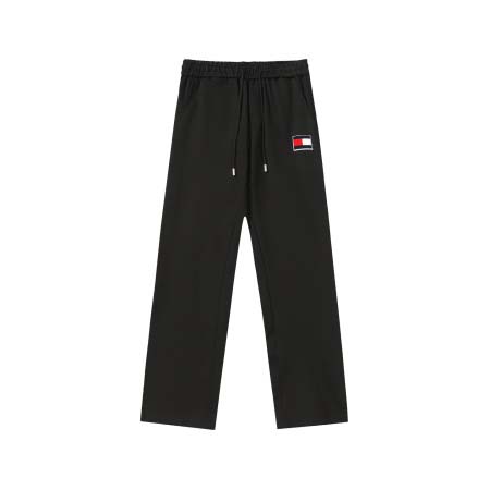 2025年8月6日入荷新作THOM BROWNE  スラック...