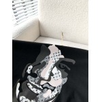2025年8月6日入荷新作Louis Vuitton半袖 tシャツ人気商品/DW工場