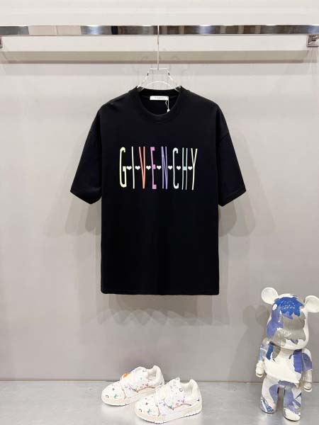 2025年8月13日入荷新作Givenchy半袖 tシャツ人...