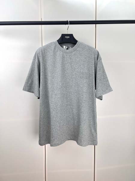 2025年8月14日入荷新作Miumiu半袖 tシャツ人気商...