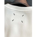 2025年8月20日入荷新作Maison Margielaスウェットシャツ 高级品超厳選★入手困難/誕生日プレゼント