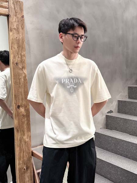 2025年8月20日入荷新作Prada半袖 tシャツ 高级品...