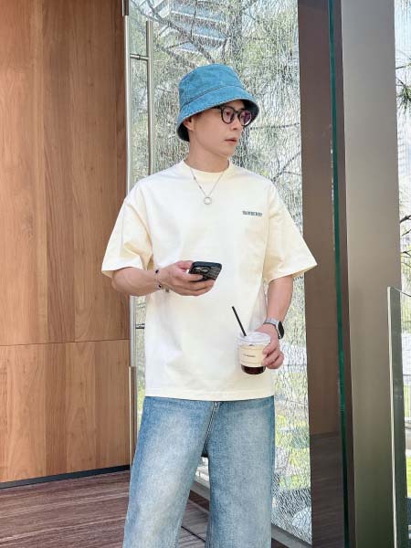2025年8月20日入荷新作Burberry半袖 tシャツ ...