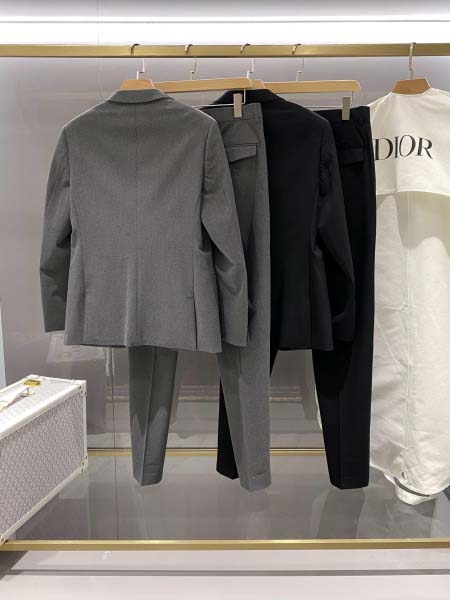 2025年9月24日入荷秋冬新作Dior スーツのセット上下高級品/Su工場