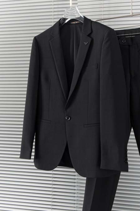 2025年9月24日入荷秋冬新作Armaniスーツのセット上下高級品/Su工場