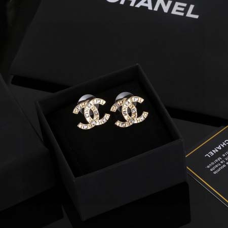 2025年9月25日入荷新品Chanelピアスギフト/誕生日/記念品/アクセサリーxin工場