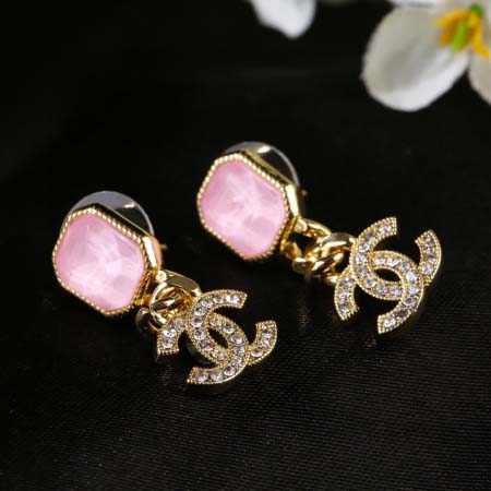 2025年9月25日入荷新品Chanelピアスギフト/誕生日/記念品/アクセサリーxin工場