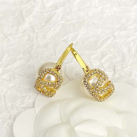 2025年9月25日入荷新品VALENTINOピアスギフト/誕生日/記念品/アクセサリーxin工場
