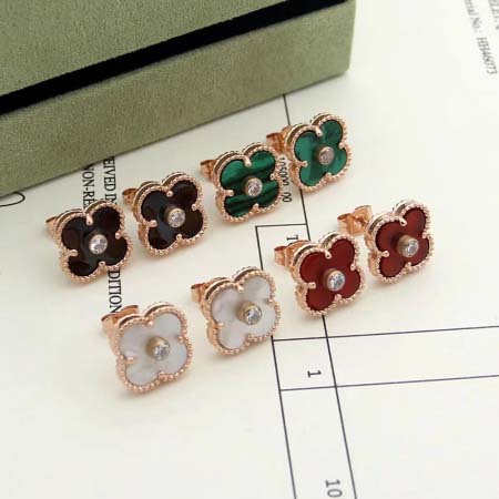 2025年9月25日入荷新品Van Cleef?&?Arpelsピアスギフト/誕生日/記念品/アクセサリーxin工場