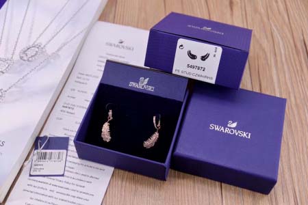 2025年9月26日入荷新品swarovskiピアスギフト/誕生日/記念品/アクセサリーxin工場