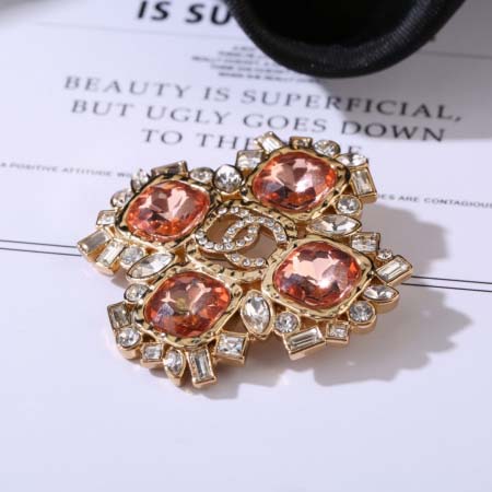 2025年9月26日入荷新品Chanelブローチギフト/誕生日/記念品/アクセサリーxin工場