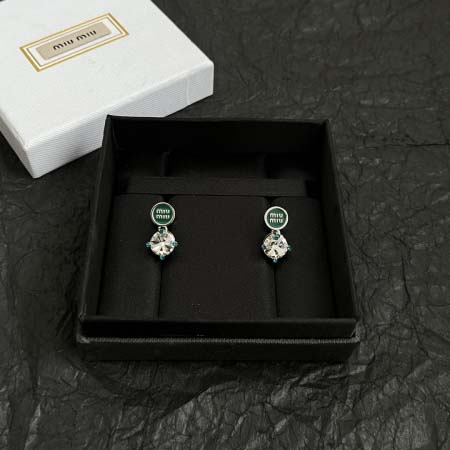 2025年9月26日入荷新品miumiuピアスギフト/誕生日/記念品/アクセサリーxin工場