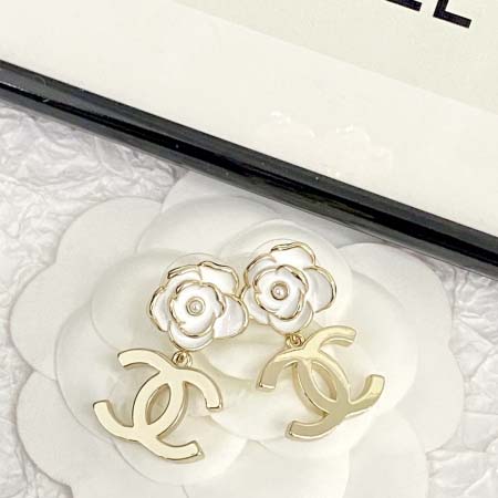 2025年9月26日入荷新品chanelピアスギフト/誕生日/記念品/アクセサリーxin工場