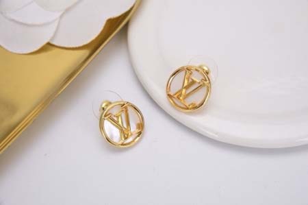 2025年9月26日入荷新品Louis Vuittonピアスギフト/誕生日/記念品/アクセサリーxin工場