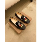 2025年9月22日入荷新品Gucciカジュアルシューズ/スニーカー｜メンズ靴人気本革製ギフト/誕生日/TL工場