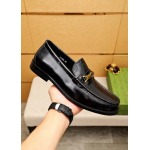 2025年9月23日入荷新品GUCCIカジュアルシューズ/スニーカー｜メンズ靴人気本革製ギフト/誕生日/TL工場
