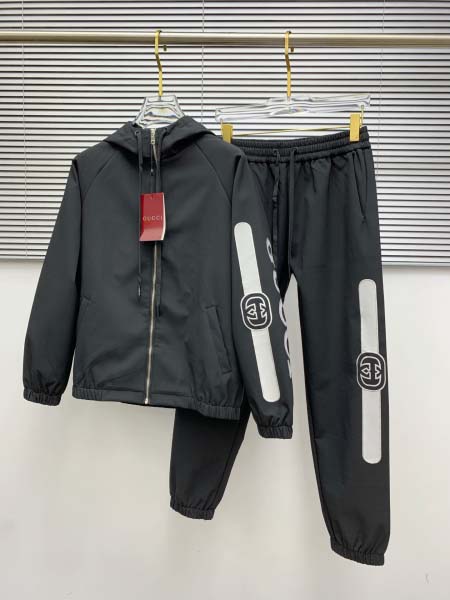 2025年9月24日入荷秋冬新作Gucciパーカー 上下 メ...