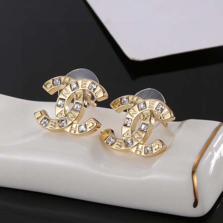 2025年9月25日入荷新品Chanelピアスギフト/誕生日...