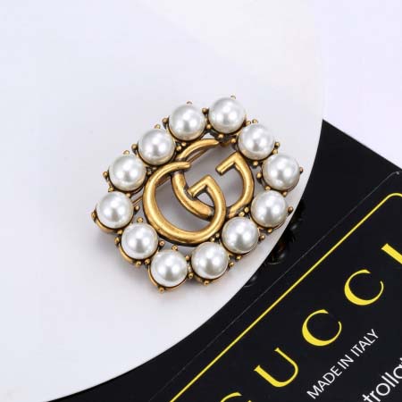 2025年9月25日入荷新品Gucciブローチギフト/誕生日...