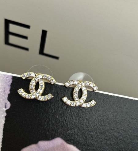 2025年9月25日入荷新品chanelピアスギフト/誕生日...