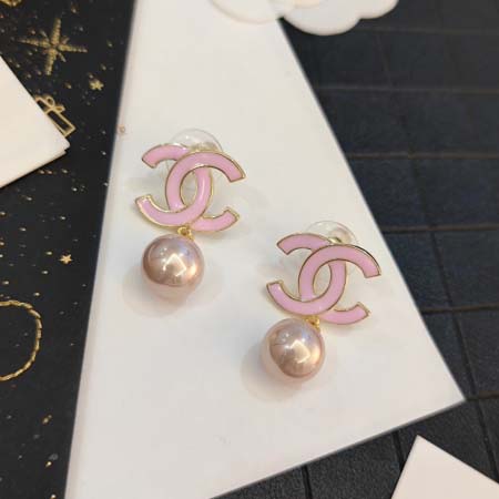 2025年9月25日入荷新品CHANELピアスギフト/誕生日...