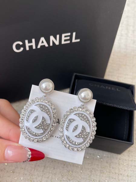 2025年9月25日入荷新品Chanelピアスギフト/誕生日...
