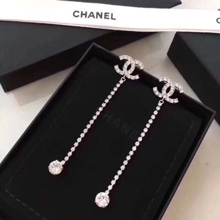 2025年9月25日入荷新品CHANELピアスギフト/誕生日...