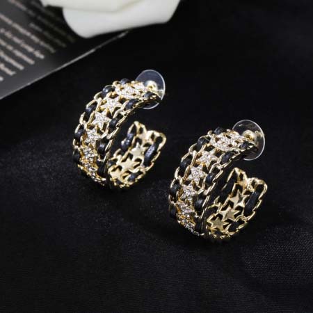 2025年9月25日入荷新品CHANELピアスギフト/誕生日...