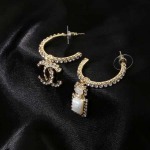 2025年9月25日入荷新品Chanelピアスギフト/誕生日/記念品/アクセサリーxin工場