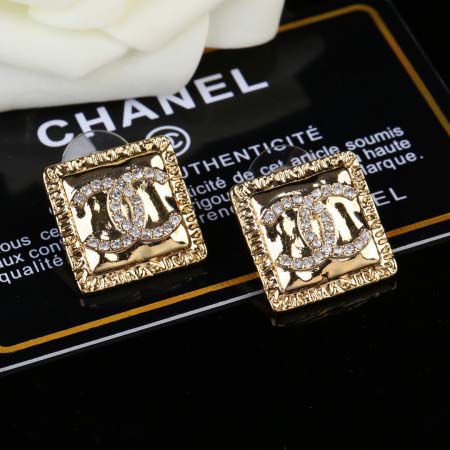 2025年9月25日入荷新品Chanelピアスギフト/誕生日...