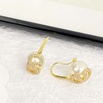 2025年9月25日入荷新品VALENTINOピアスギフト/誕生日/記念品/アクセサリーxin工場