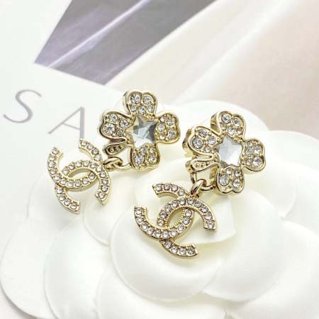 2025年9月25日入荷新品chanelピアスギフト/誕生日...