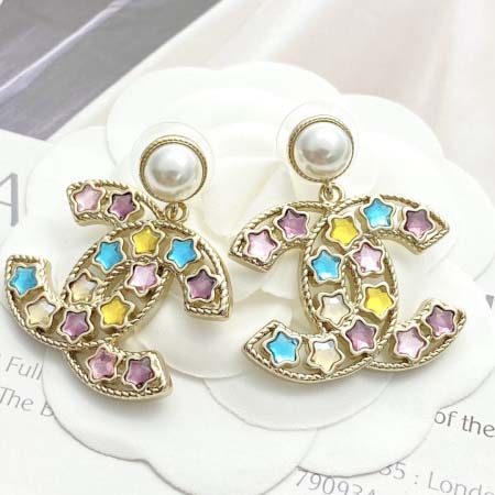 2025年9月25日入荷新品chanelピアスギフト/誕生日...