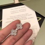 2025年9月25日入荷新品Van Cleef?&?Arpelsピアスギフト/誕生日/記念品/アクセサリーxin工場