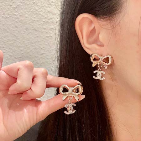 2025年9月25日入荷新品Chanelピアスギフト/誕生日...