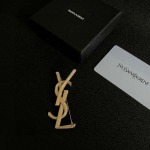 2025年9月25日入荷新品YSLブローチギフト/誕生日/記念品/アクセサリーxin工場