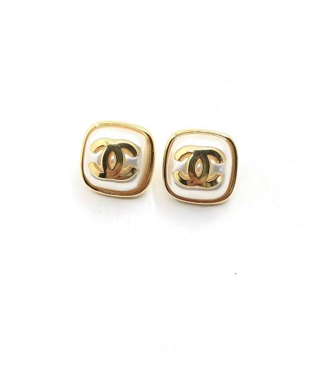 2025年9月25日入荷新品Chanelピアスギフト/誕生日...