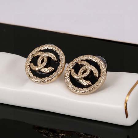 2025年9月25日入荷新品Chanelピアスギフト/誕生日...