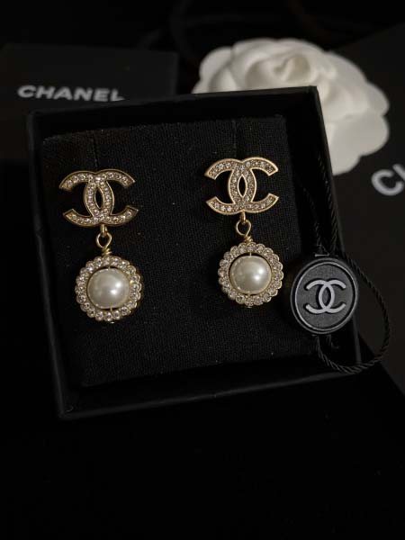 2025年9月26日入荷新品chanelピアスギフト/誕生日...