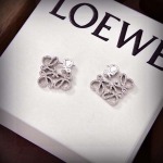 2025年9月26日入荷新品LOEWEピアスギフト/誕生日/記念品/アクセサリーxin工場